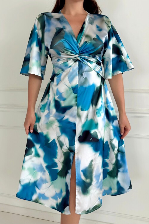 Önü Düğümlü Saten Elbise